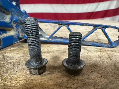 1987 Quadzilla Suzuki LT500R Right Hand Side Foot Peg W/Bolts 87-90