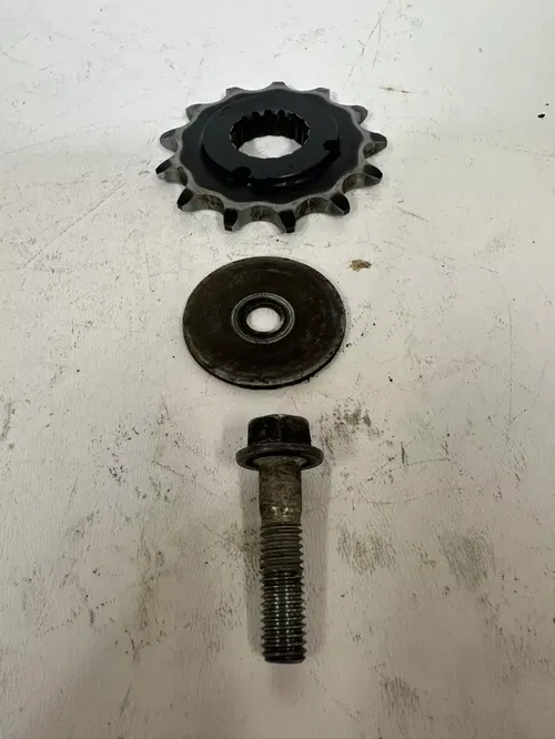 2004 Honda CRF450R FRONT DRIVE SPROCKET CHAIN GEAR MAIN CRF 450