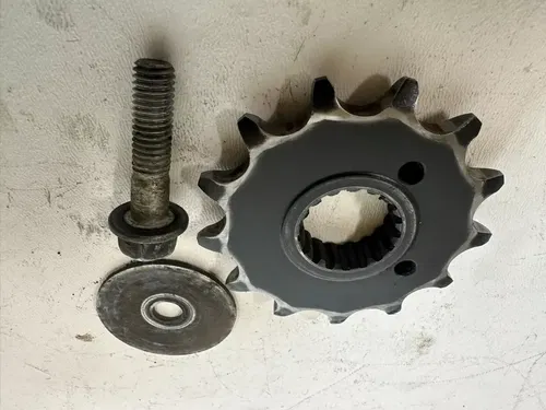 2004 Honda CRF450R FRONT DRIVE SPROCKET CHAIN GEAR MAIN CRF 450