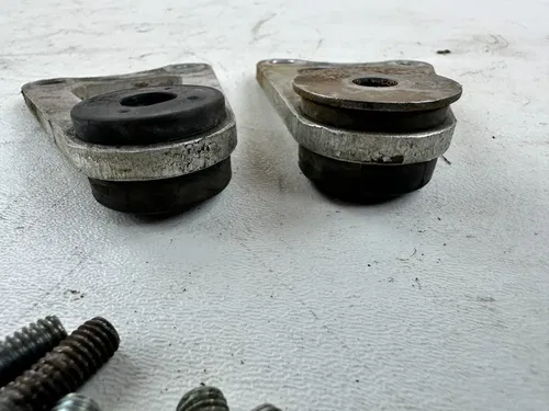 1988 Honda XR600R Gas tank mounts  bushing w/bolts OEM Stock 85-92