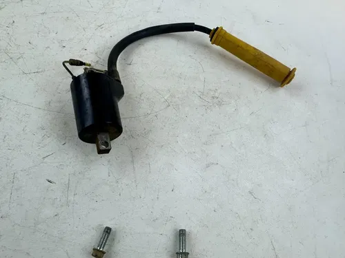2001 Honda XR400R Ignition Coil Spark plug wire w/bolts TESTED 96-04