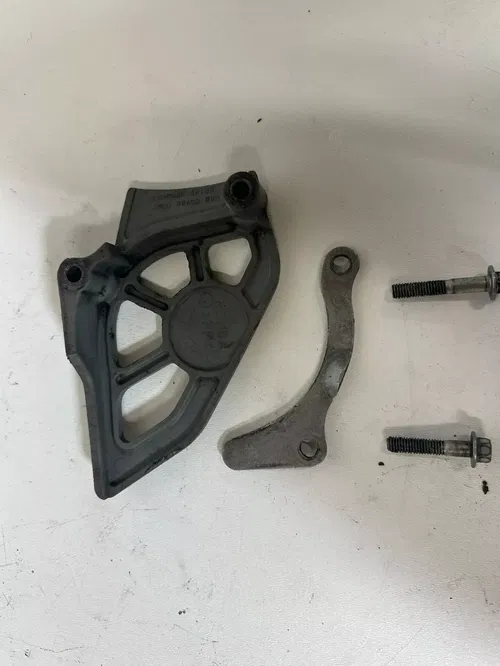 2004 Honda CRF450R Front Sprocket Guard Guide & Hardware OEM Stock