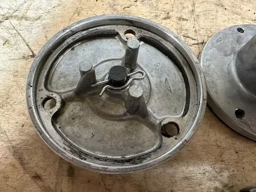 Honda XL185S 1981 Oil Filter Rotor & Cap Assembly OEM XL 185 S