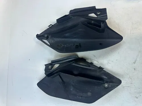2006 Honda CRF450R Rear Number plates side plastic panels MADE IN ITALY