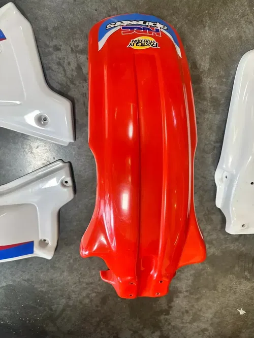 1984 Honda XR250R Plastics Rear Front Fenders & Side Panels Nice!!
