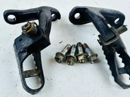 1987 Honda XL250R 84-87 Foot Pegs and Mounts Left Right OEM Stock