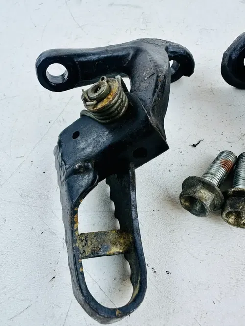 1987 Honda XL250R 84-87 Foot Pegs and Mounts Left Right OEM Stock