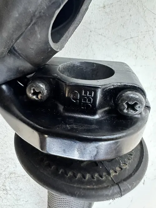 2024 Kawasaki KX250X Throttle Tube with cables NICE
