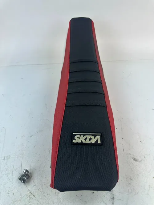 2006 Honda CRF450R OEM Seat w/SKDA Cover