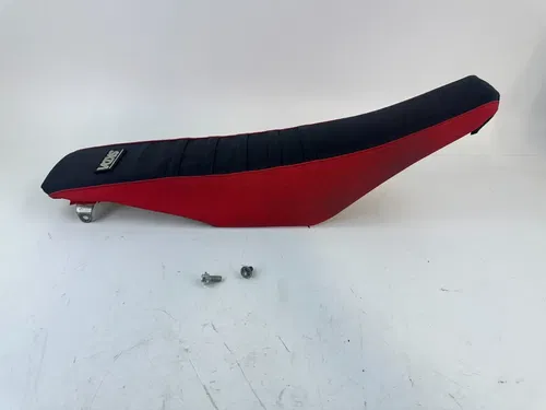 2006 Honda CRF450R OEM Seat w/SKDA Cover