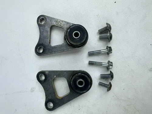 2001 Honda XR400R Gas Tank Lower Mounts Mount Mounting Damper Brackets OEM