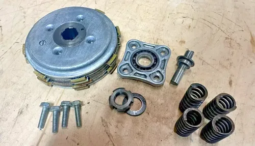 Honda XL 185s Clutch Basket Plates & Push Rod Assembly 1981