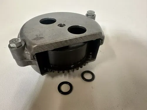 1983 Honda ATC 185S OEM Stock Oil Pump Gear Assembly O Rings Complete 81-83