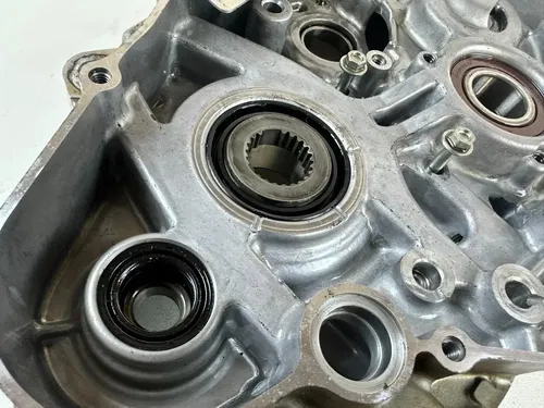 2021 Honda CRF450R Right Side Inner Crank Case OEM 21-24