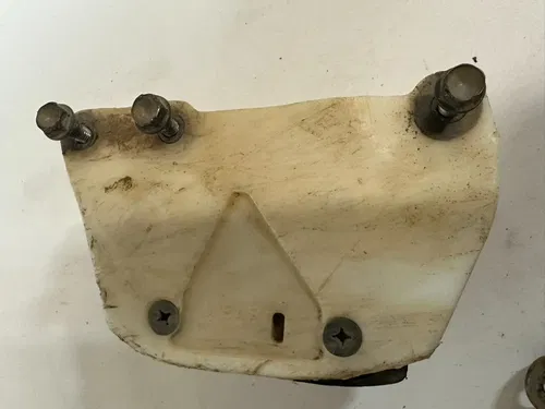 1997 HONDA XR400R Misc Drop Bag Chain Guards Slides Suspension & Bolts