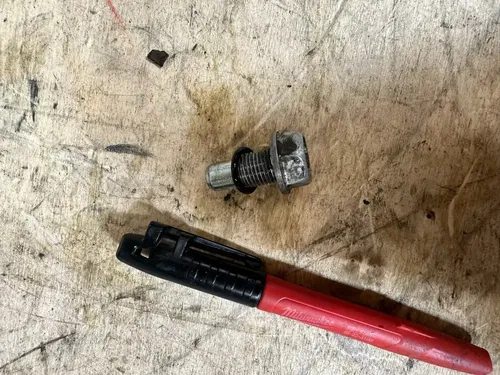 Honda XL185S 1981 Oil Drain Bolt & Rubber Washer