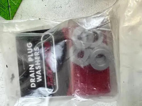 2013 DRZ400SM Drain Plug Washers and Filter HI FLO HF139 KN 139 05-24