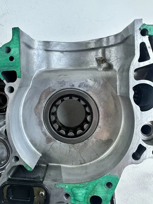2006 Honda CRF450R Right Side Inner Crank Case Bottom End Engine With Bolts
