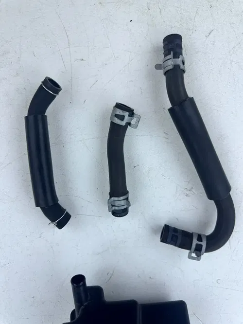 2022 Suzuki DRZ400SM Engine Oil Case Canister Breather Box W/hoses OEM Stock