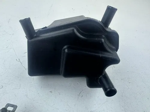 2022 Suzuki DRZ400SM Engine Oil Case Canister Breather Box W/hoses OEM Stock