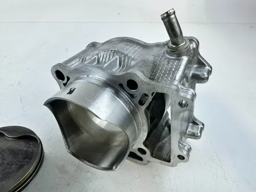 2018 Suzuki DRZ400SM Stock Cylinder Jug w/piston OEM