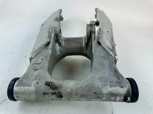 1988 Honda XR600R Stock Swing Arm nice shape swing arm