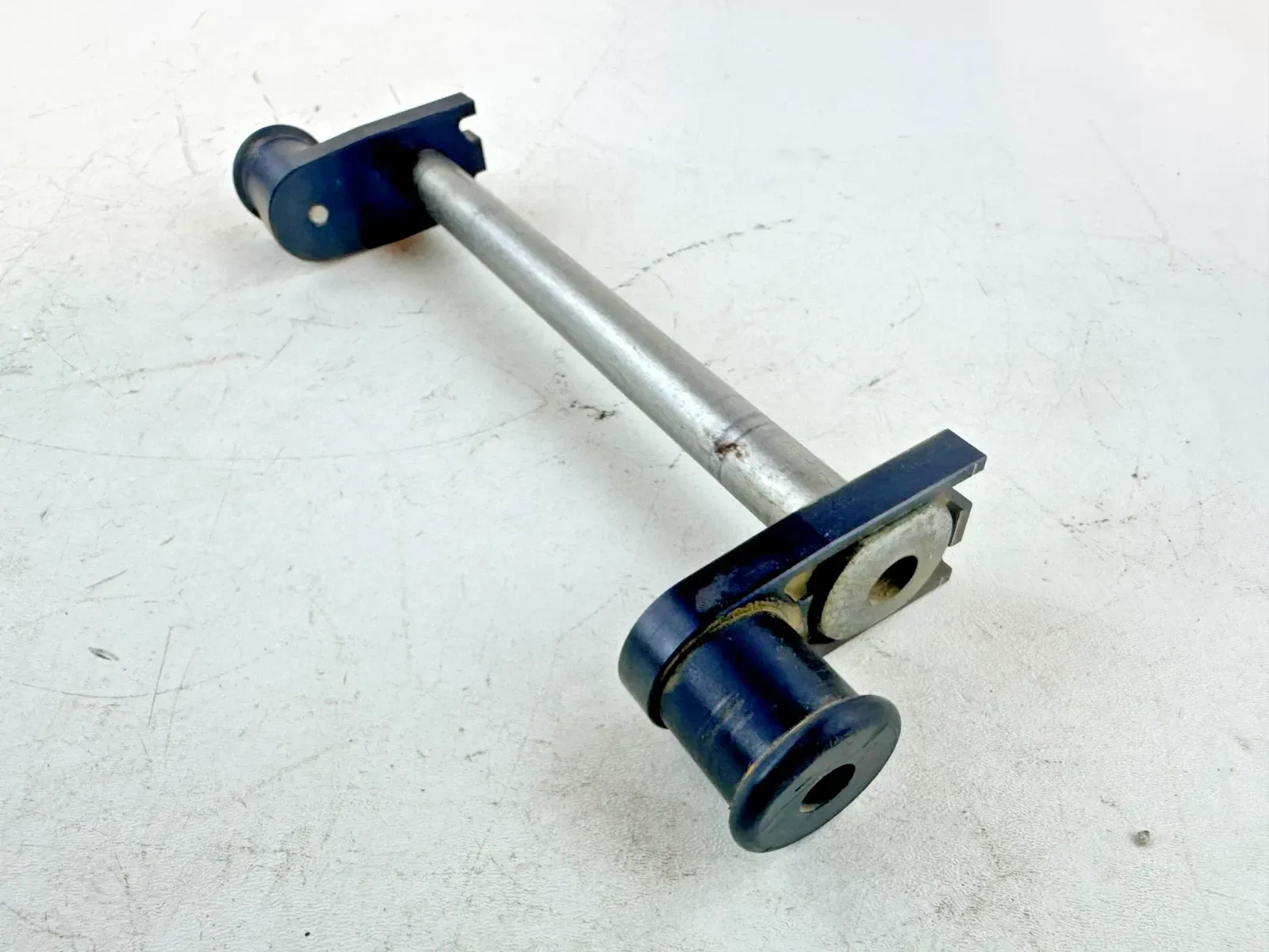 SUZUKI DRZ400SM 05-24 Rear Axle with Slider Blocks Nice! DRZ 400 SM