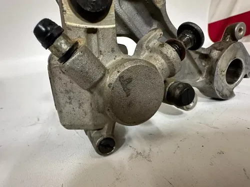2002 Yamaha YZ250 Rear Master Brake Cylinder & Caliper W/ Banjo Bolt