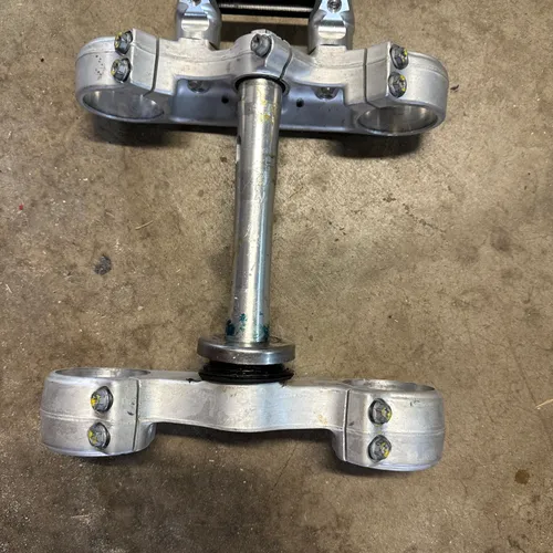 Gas Gas  Oem Triple Clamps