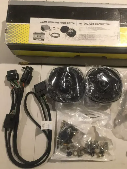 CAN-AM ROADSTER SPYDER OEM AUDIO SPEAKERS AM/FM ANTENNA HARDWARE SYSTEM NO RADIO