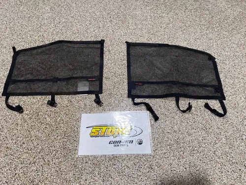 CAN AM FRONT WINDOW NETS X3 MAGNET OEM STOCK UTV 715006693