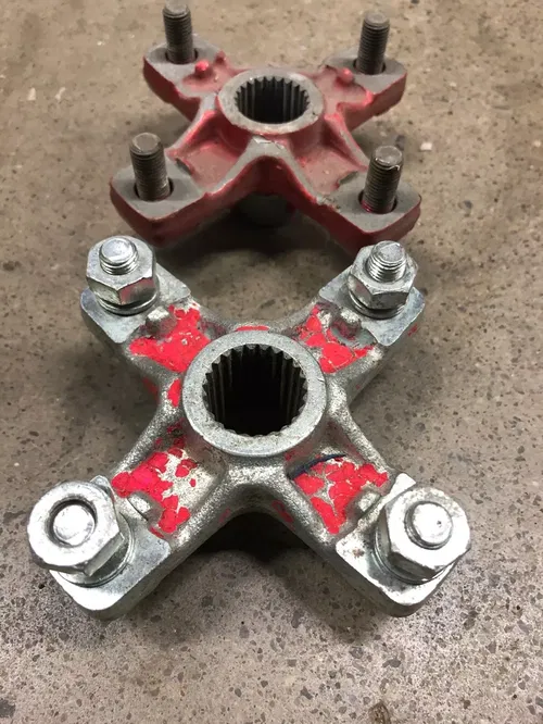 88-06 YAMAHA YFS200 YFS 200 BLASTER RIGHT REAR WHEEL HUBS SET 2XJ-25383-00-00