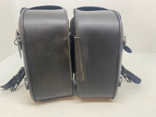 30L Universal Motorcycle Saddlebags for Sportster Softail Dyna V-star Shadow