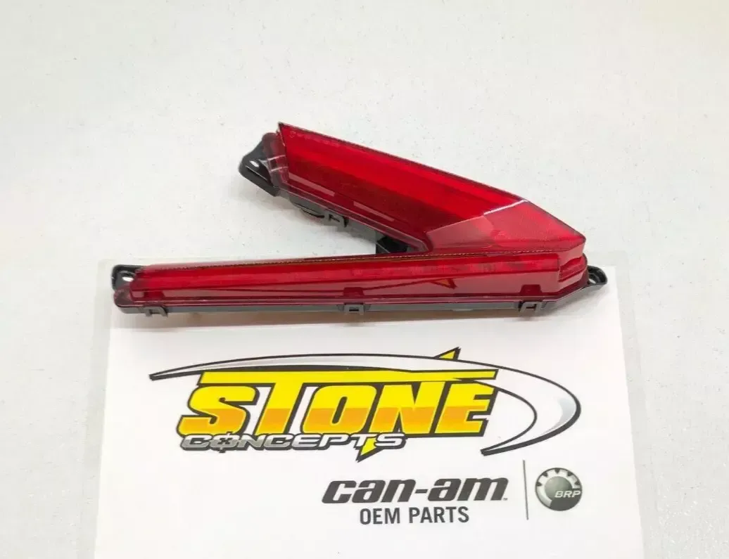 NEW! 2024 2025 Can-Am Maverick R Rear Taillight Right Passenger Tail Brake Light