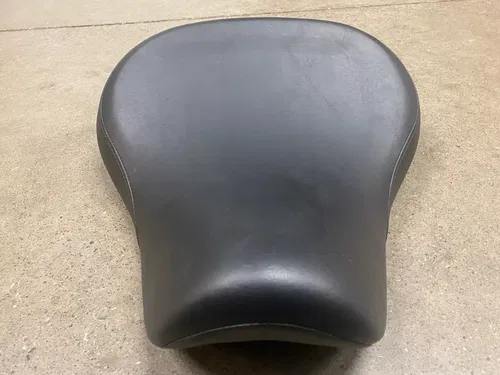 Harley Davidson Motorcycle RDW 92761-0067 Softail DYNA Seat SOLO SINGLE DRIVER