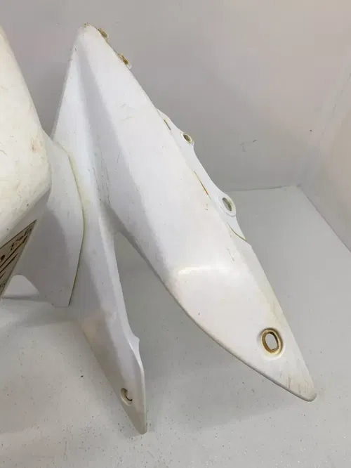 OEM STOCK HONDA LEFT FRONT FENDER WHITE PLASTIC HONDA TRX450R TRX450ER TRX 450R