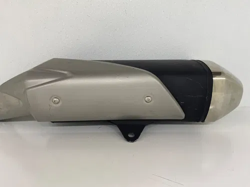 Suzuki GSX-S 750 2019 2020 2021 2022 2023 OEM Exhaust Pipe Muffler