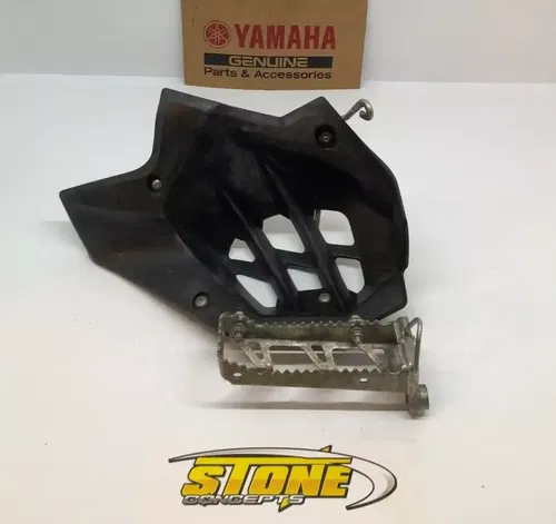 OEM GENUINE YAMAHA YFZ450R RIGHT SIDE HEEL GUARD FOOT PEG REST 2014-2024 YFZ450X