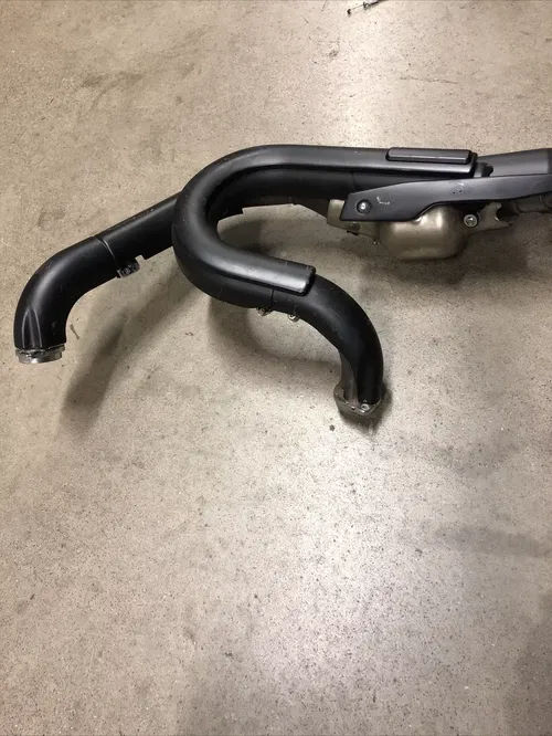 06-09 SUZUKI M109 VZR 1800 FULL EXHAUST SYSTEM HEADER PIPES MID MUFFLER BLACK B
