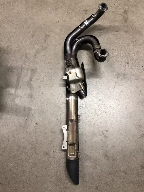 06-09 SUZUKI M109 VZR 1800 FULL EXHAUST SYSTEM HEADER PIPES MID MUFFLER BLACK B