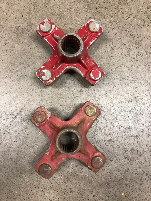 88-06 YAMAHA YFS200 YFS 200 BLASTER RIGHT REAR WHEEL HUBS SET 2XJ-25383-00-00