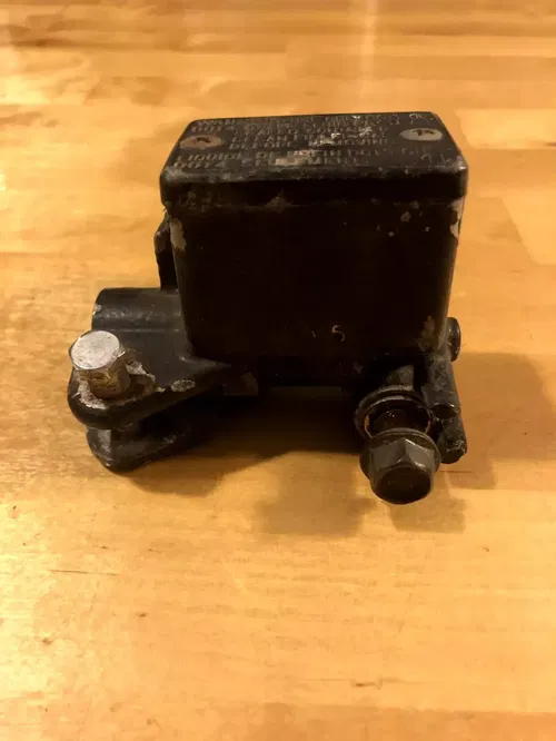 Honda 1987 1988 TRX250X OEM Front Right Brake Master Cylinder 45500-HC0-006