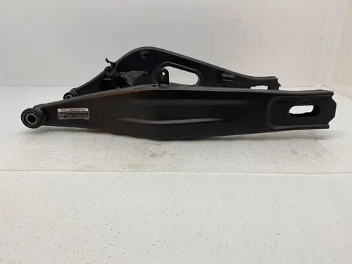 2021-2025 YAMAHA MT07 MT-07 OEM REAR BACK SWING ARM SUSPENSION SWINGARM W/ LINK