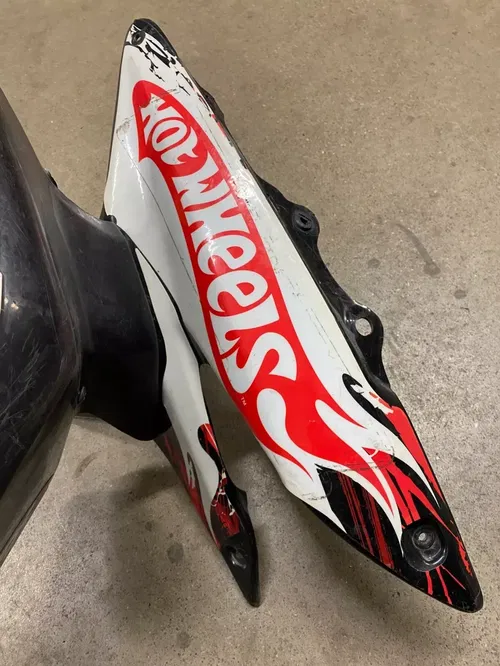 HONDA TRX 450R TRX450R FRONT FENDER PLASTIC 2004 2005 BLACK  LEFT 04 05 MAIER