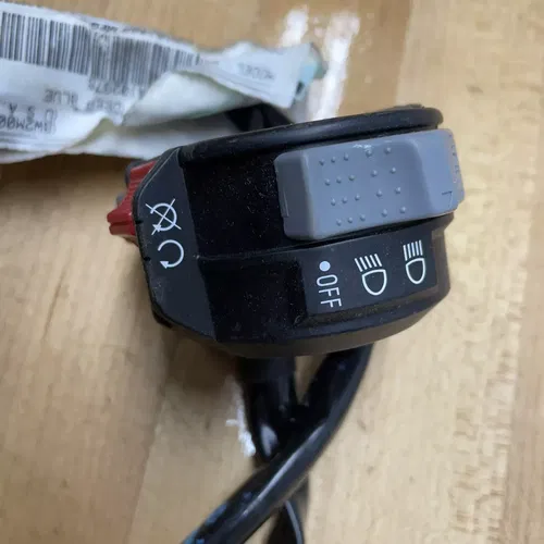 OEM GENUINE YAMAHA 18-23 2018-2023 KODIAK 450 RUN LIGHT START SWITCH