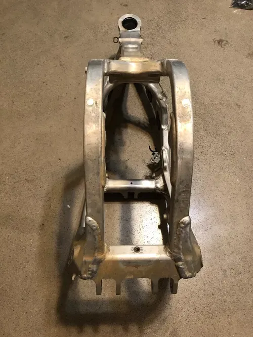 HONDA CRF450R CRF 450R MAIN FRAME CHASSIS 17 2017 OEM STOCK