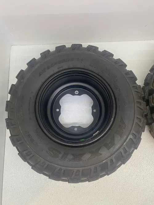 10" YAMAHA OEM FRONT WHEELS MAXXIS 21X7X10 TIRES 10X5.5 4/156 YFZ450 BANSHEE