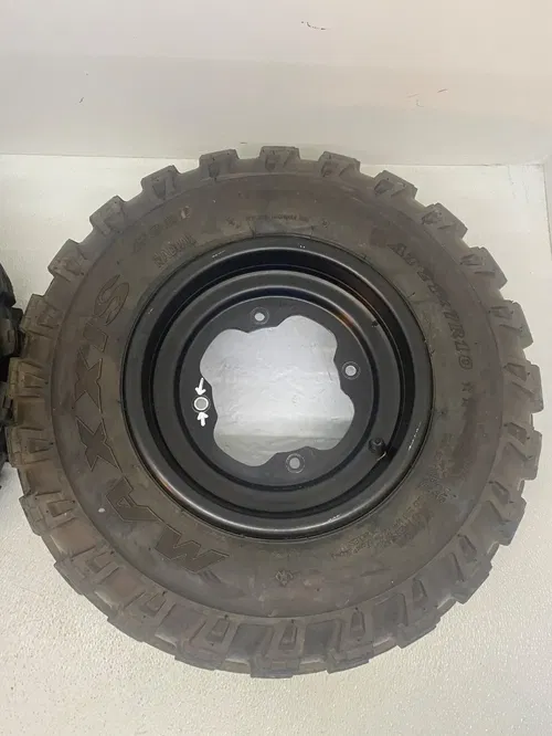 10" YAMAHA OEM FRONT WHEELS MAXXIS 21X7X10 TIRES 10X5.5 4/156 YFZ450 BANSHEE