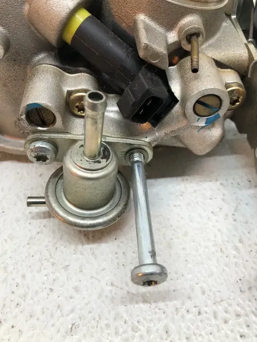 OEM 2008 2009 2010 Can-Am Spyder GS 990 5-Speed Throttle Body Injector Sensor