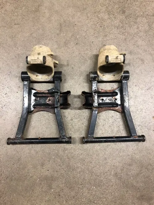 07 POLARIS ATV SPORTSMAN EFI 500 RIGHT LEFT LOWER A-ARMS SPINDLES KNUCKLES OEM